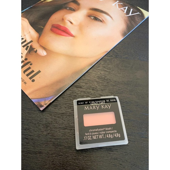 New! Mary Kay Chromafusion Eye shadow .05oz in Hint‎ of Pink - Picture 1 of 4